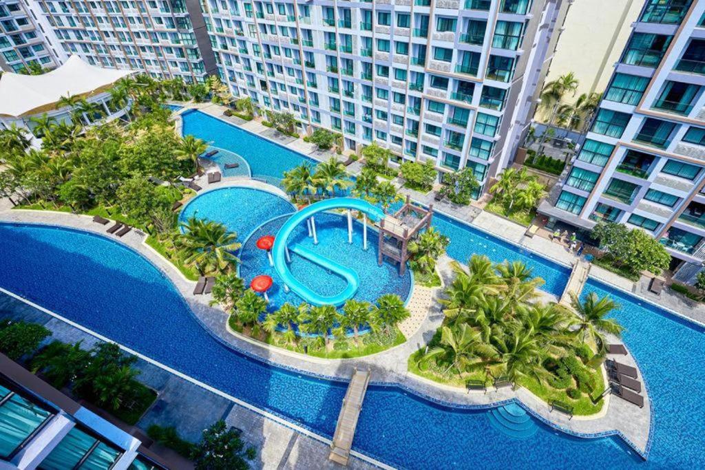 Venetian Jomtien Studio, only 1.29 million baht.