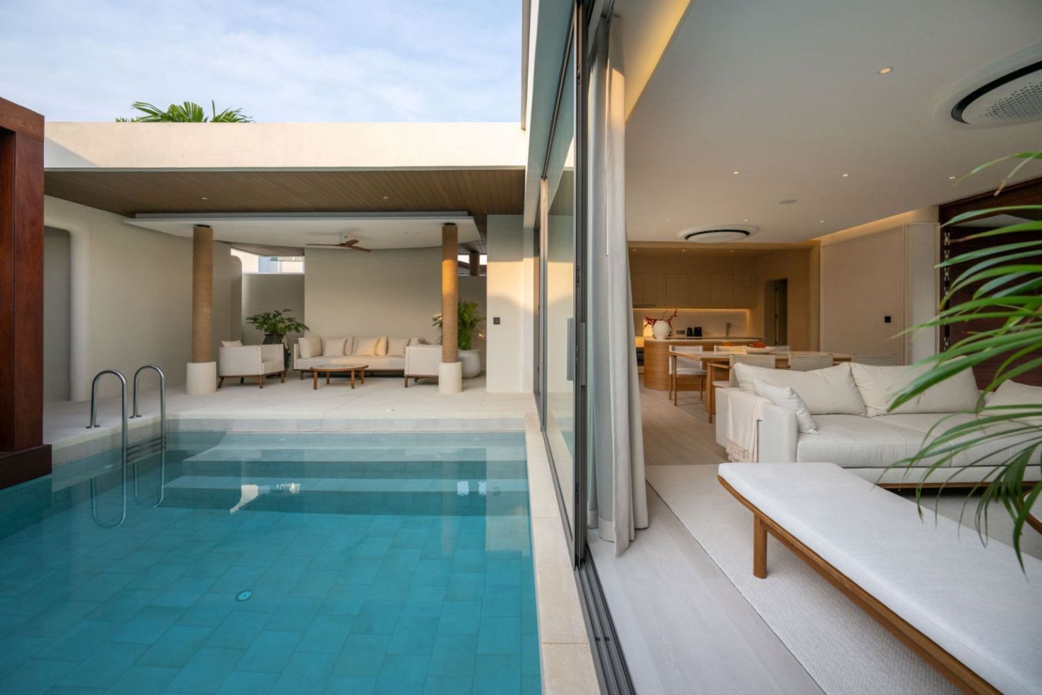 Luxury Resort for Sale in Huay Yai Pattaya | 13.3 Rai | Boutique Resort with Villas & Bungalows | Prime Investment Opportunity