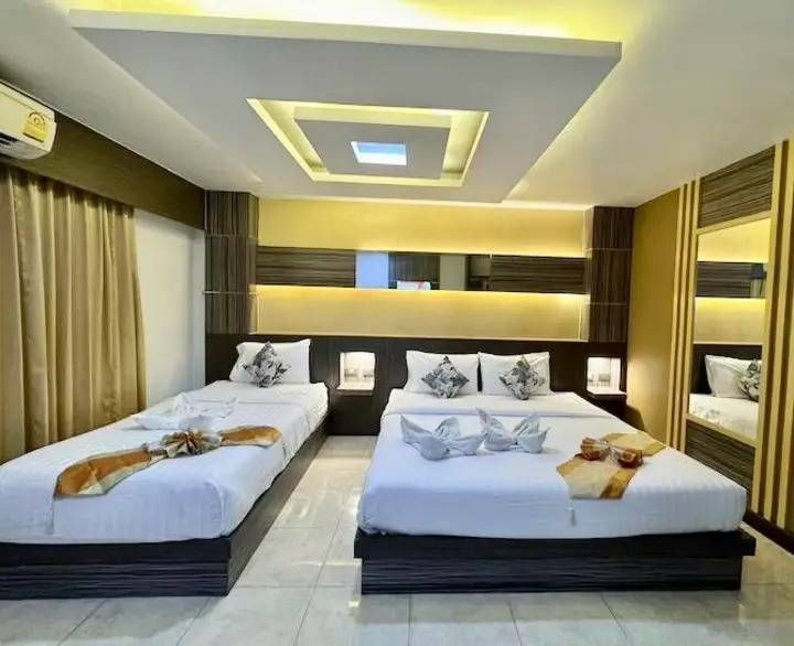 Dusit Grand Park 2 Pattaya Condo for Sale, 1st Floor, City View, Large 61 sq.m., Only 4.9 million baht! - photo 4