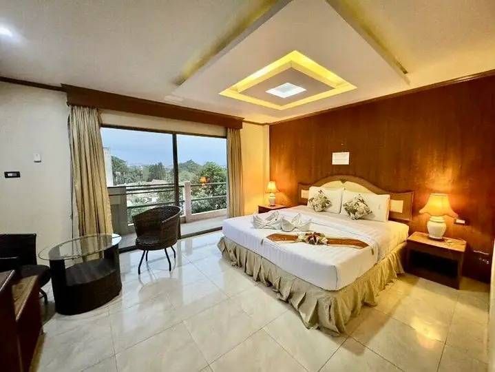 Dusit Grand Park 2 Pattaya Condo for Sale, 1st Floor, City View, Large 61 sq.m., Only 4.9 million baht! - photo 8