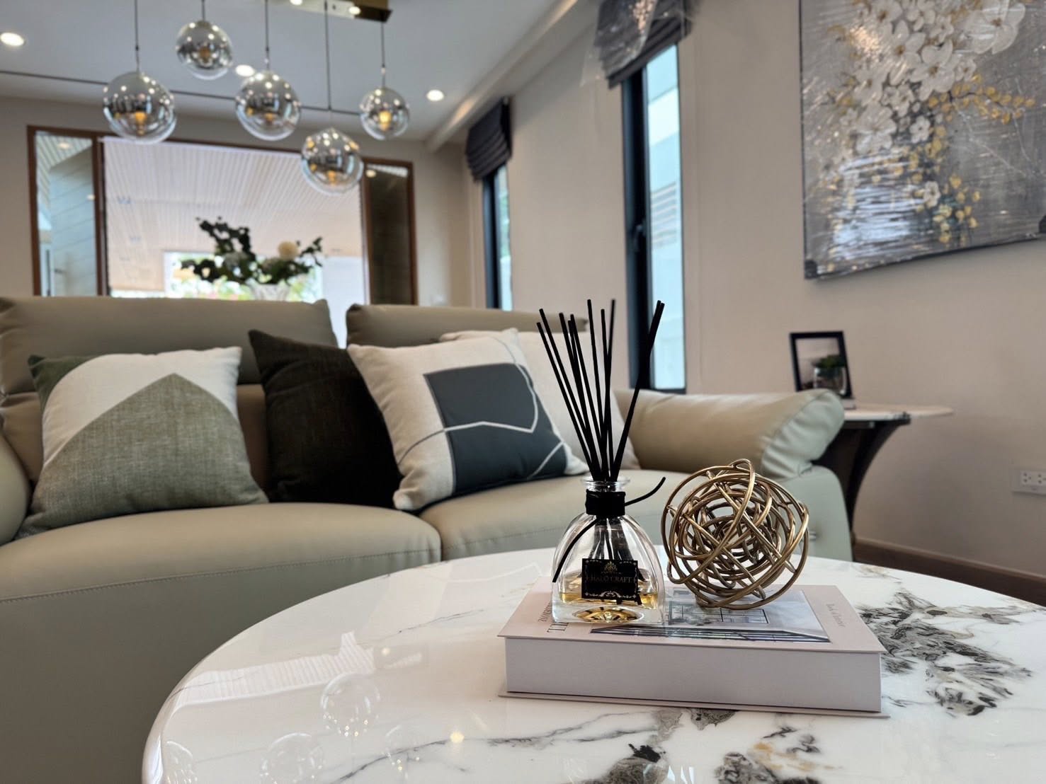 𝐂𝐇𝐀𝐑𝐈𝐍 Luxury villas with private pools, experience a new definition of living in the heart of the city. - photo 3