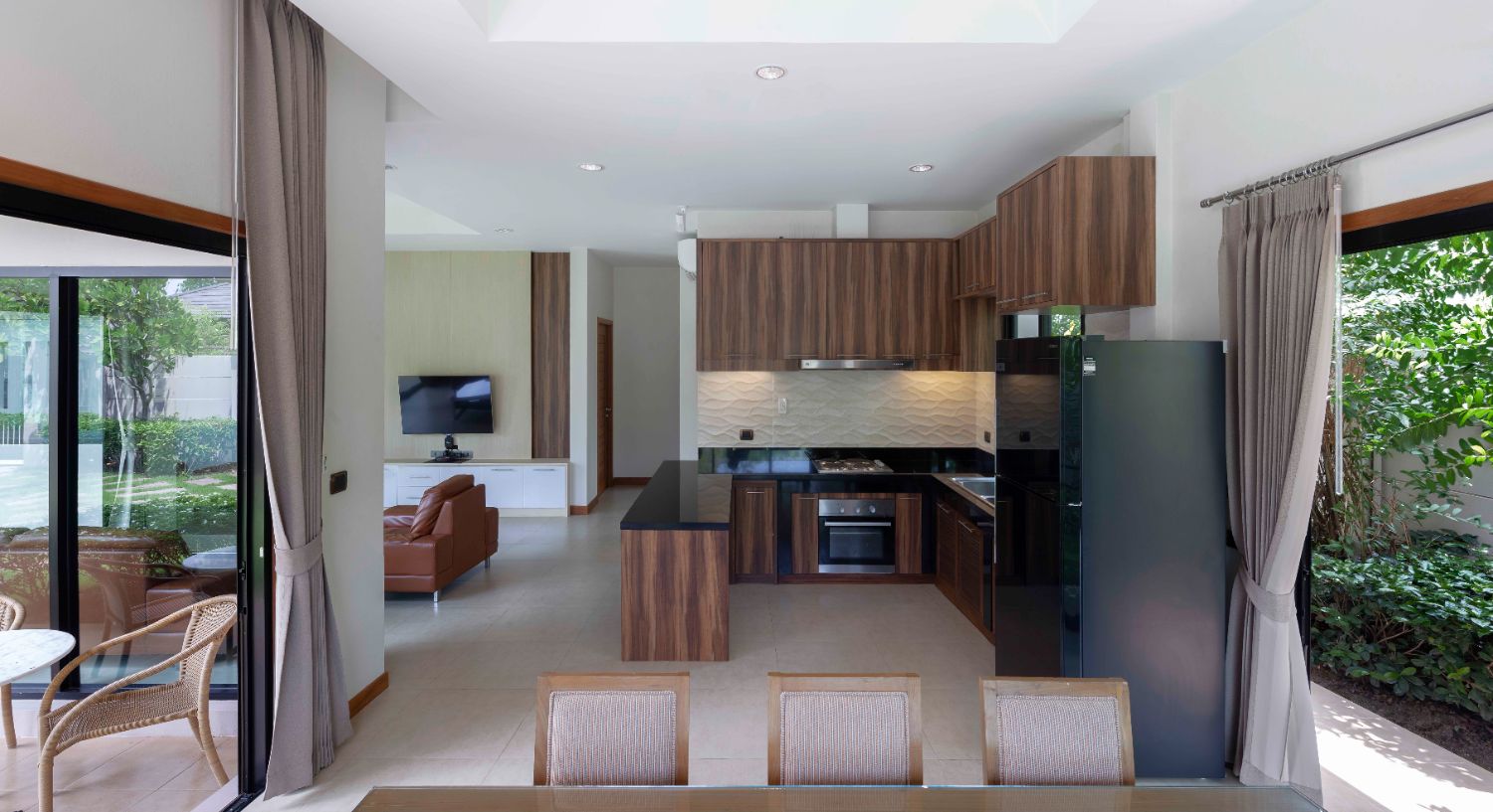 Zensiri Townhome Tung Klom-Ta Man near Thara Phatthana International School - photo 8