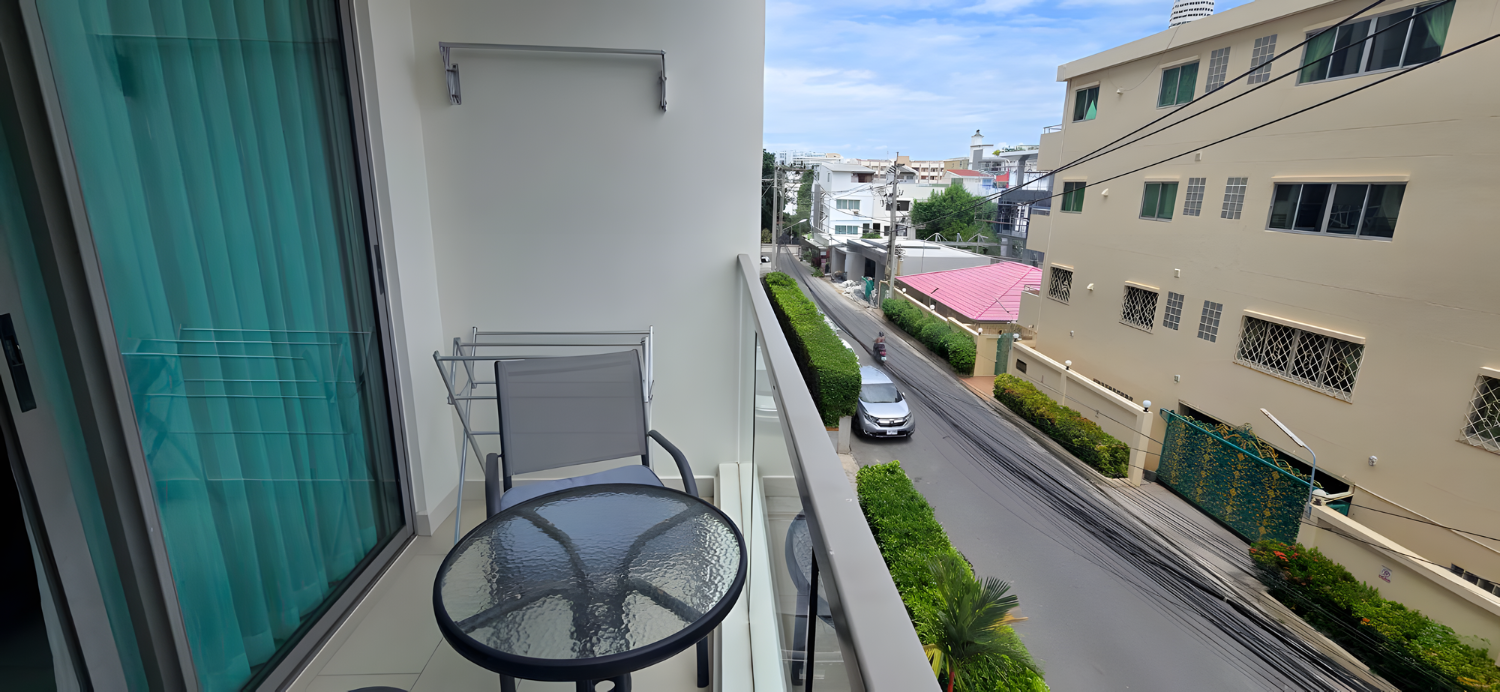 Baan Pattaya 5 Huayyai  Swimming Pool and Garden Fully Furnished Ready to move in on - photo 8