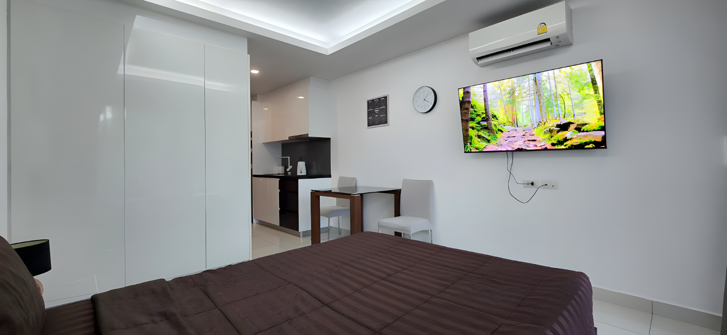The Panora Pratamnuk, a luxury condo on Pratumnak Hill  fully furnished, only 200 meters from the sea. - photo 4