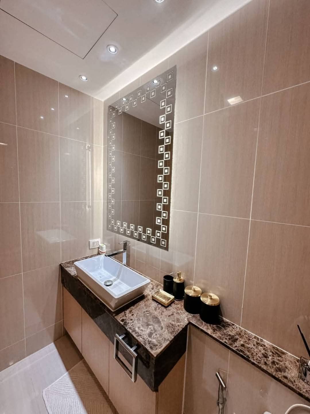 Condo for sale at The Palm Wongamat Beach, Pattaya. Foreigner quota. Sea view rooms starting at just 4.28 million baht. - photo 11