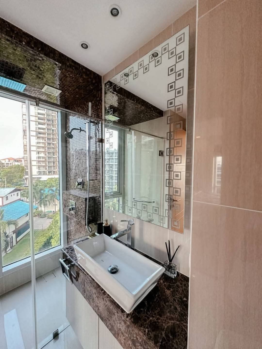 Condo for sale at The Palm Wongamat Beach, Pattaya. Foreigner quota. Sea view rooms starting at just 4.28 million baht. - photo 13