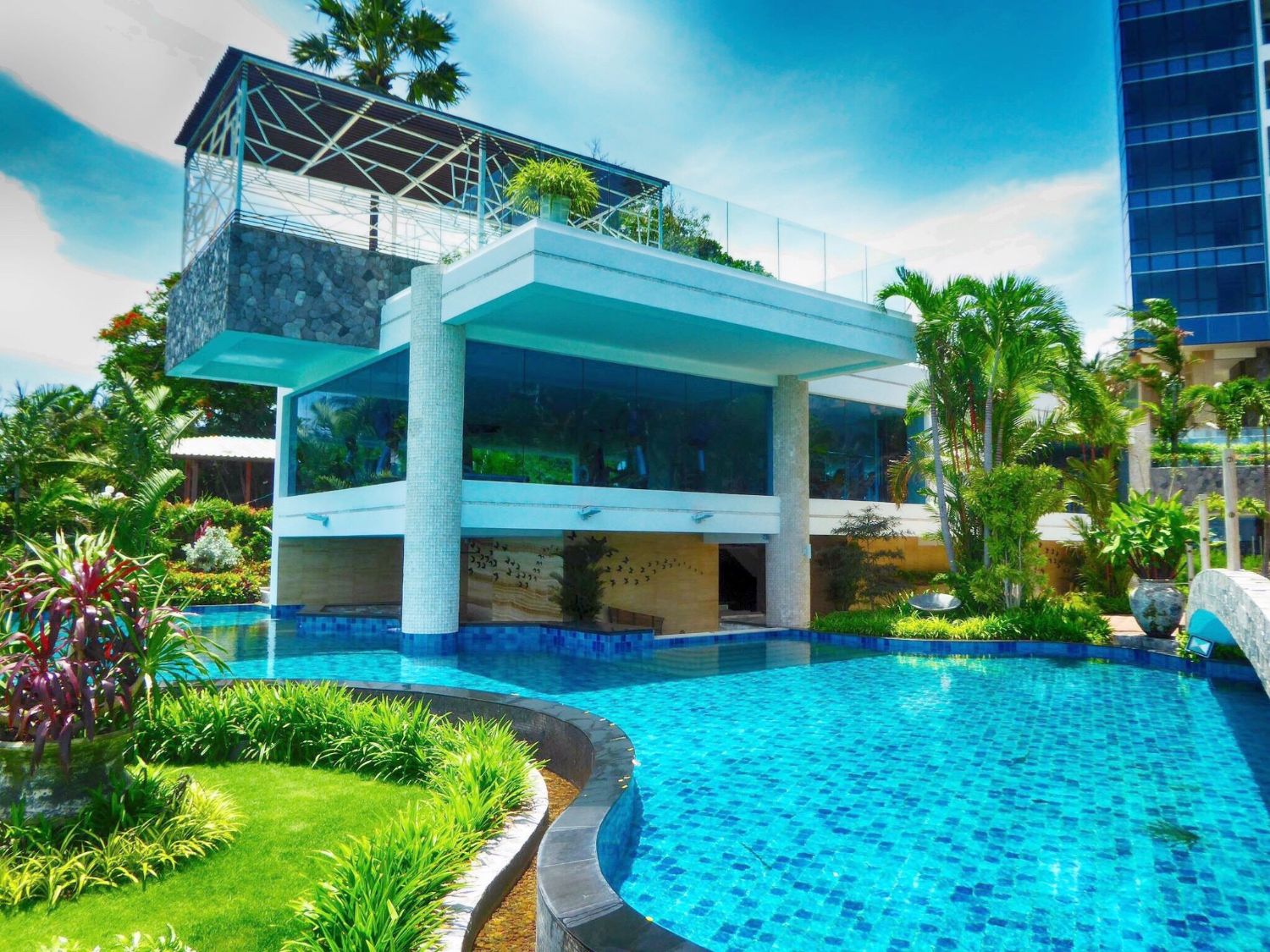 Condo for sale at The Palm Wongamat Beach, Pattaya. Foreigner quota. Sea view rooms starting at just 4.28 million baht. - photo 16