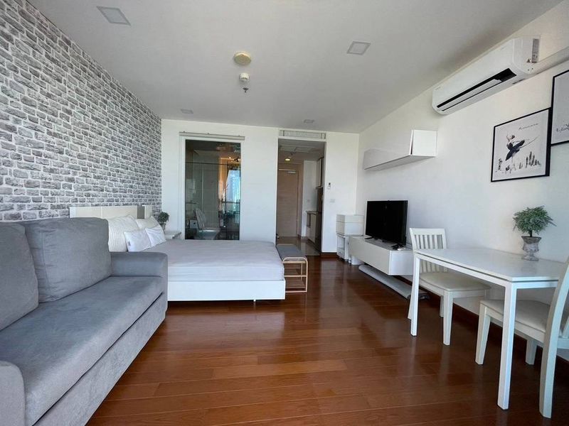Condo for sale at The Palm Wongamat Beach, Pattaya. Foreigner quota. Sea view rooms starting at just 4.28 million baht. - photo 21