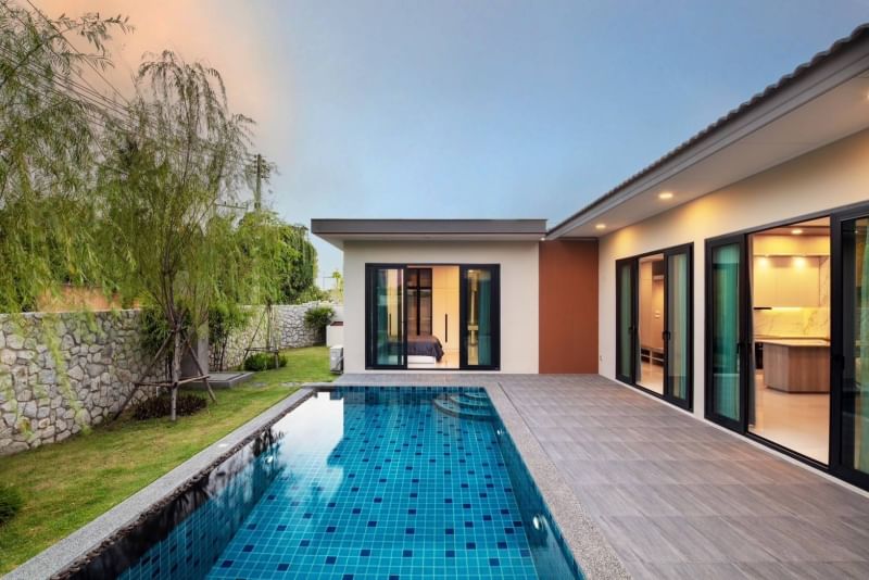 Luxury Pool villa Gardenville 9 Pattaya with rental mangement and Installment direct with developer