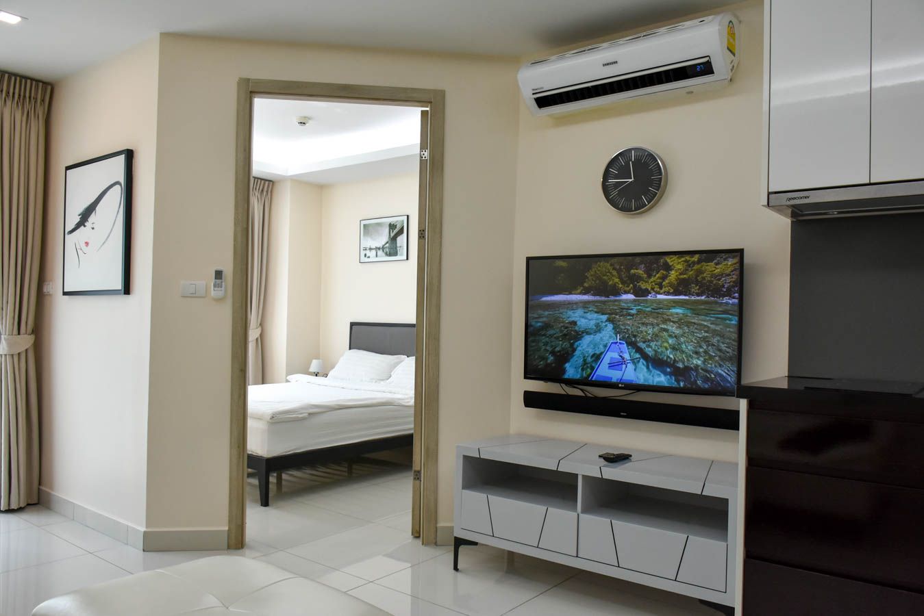 Premium Pool view 1bedroom Water Park Condominium Pratumnak Pattaya Park - photo 4