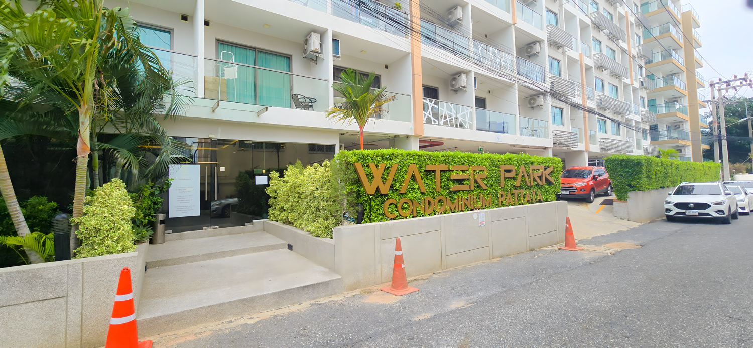 Premium Pool view 1bedroom Water Park Condominium Pratumnak Pattaya Park - photo 13
