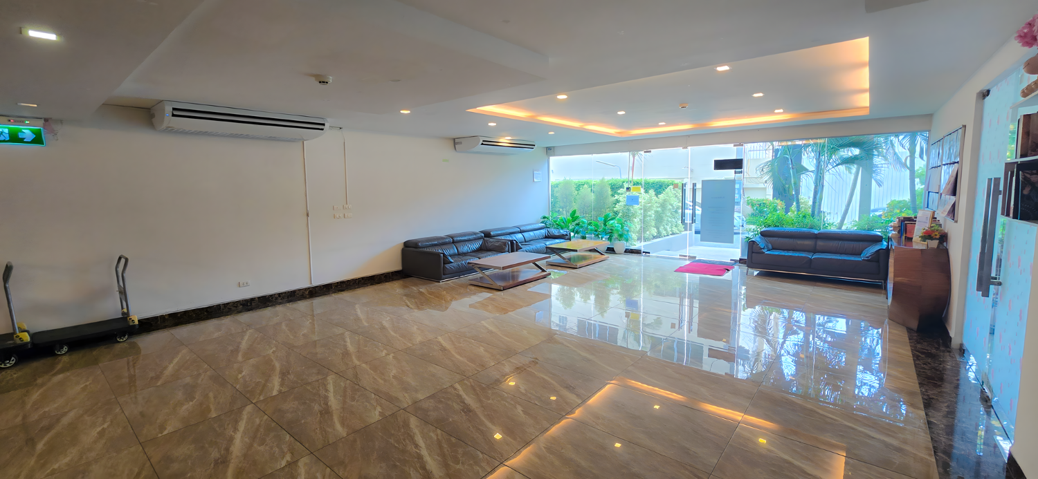 Premium Pool view 1bedroom Water Park Condominium Pratumnak Pattaya Park - photo 17