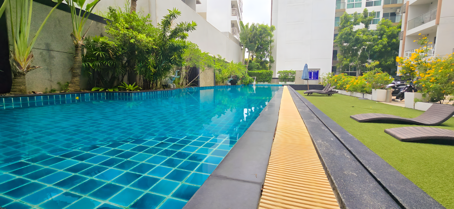 Now Available - Premium pool view 1 bedroom FN - Water Park Condominium - photo 19